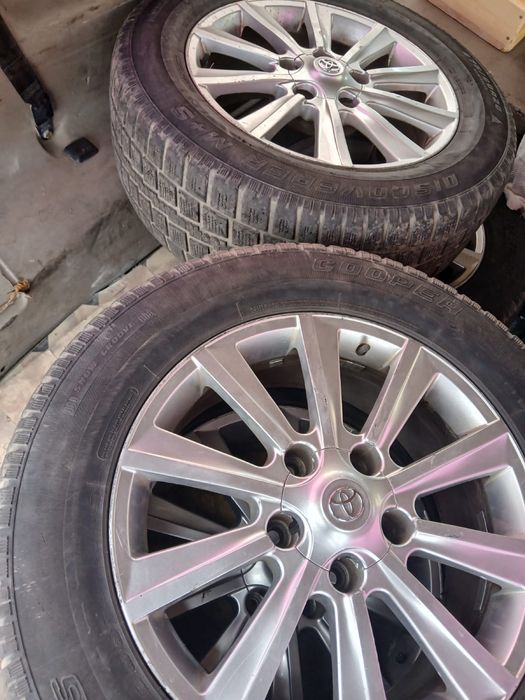 Продам Диски с Резиной Тойота