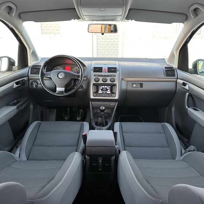 Volkswagen Touran 2010 Freestyle 189.000KM Euro 5 | RATE / TRANSPORT / NUMERE