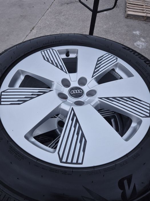 Jante R 19 5x112 cu 255 55 19 Bridgestone 2025, Audi E-tron, Q8, Touareg, impecabile