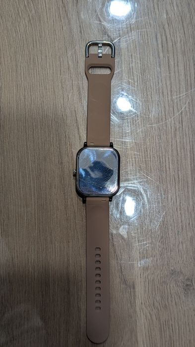 Продам оригинальные часы SWATCH вместе с прямоугольными