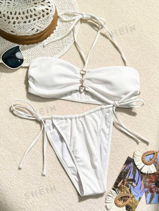 Costum de baie alb din doua piese Marime M