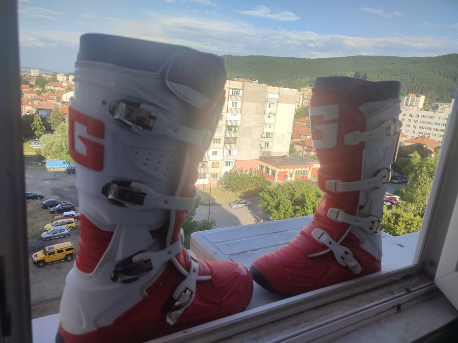 Ботуши за АТВ или кросов мотор