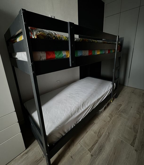 Продам двухъяросную кровать ИКЕА