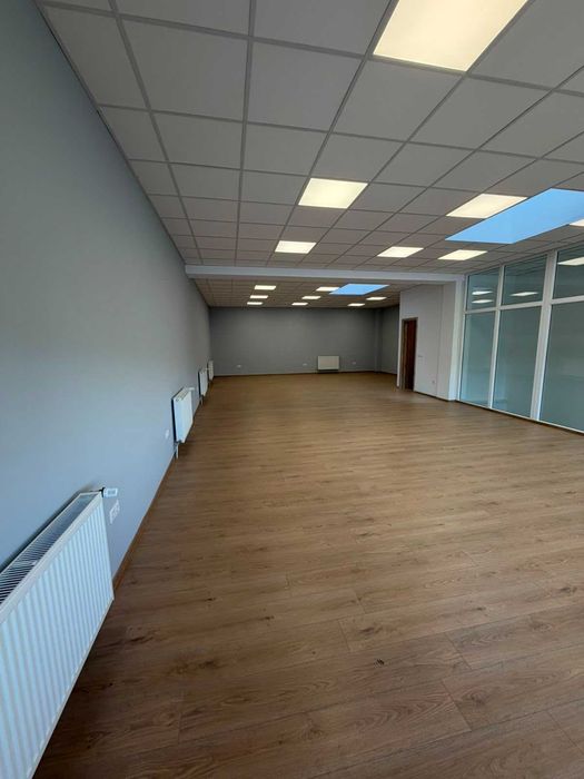 Ofert spre inchiriere spațiu birouri 110 mp, constructie noua, parcare, acces rapid autostrada, ideal showroom, studio, servicii