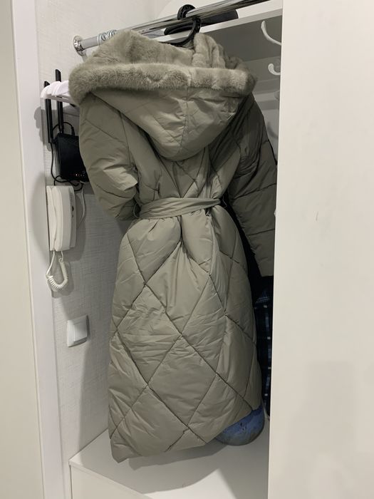 Продам куртку новую с этикеткой 25000 торг