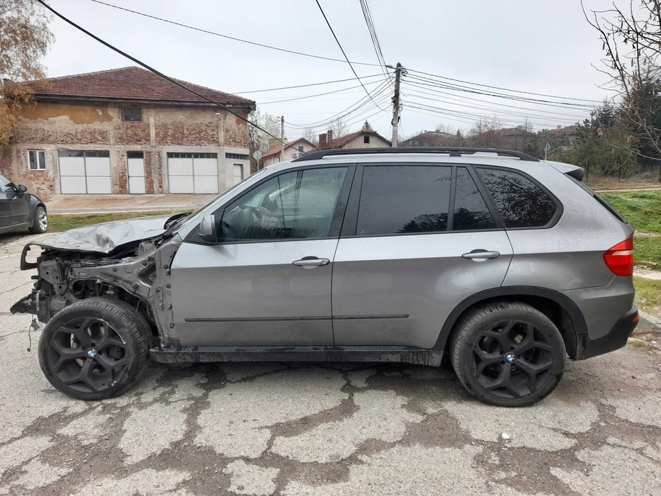 Бмв х5 е70 3.0д 235кс на части