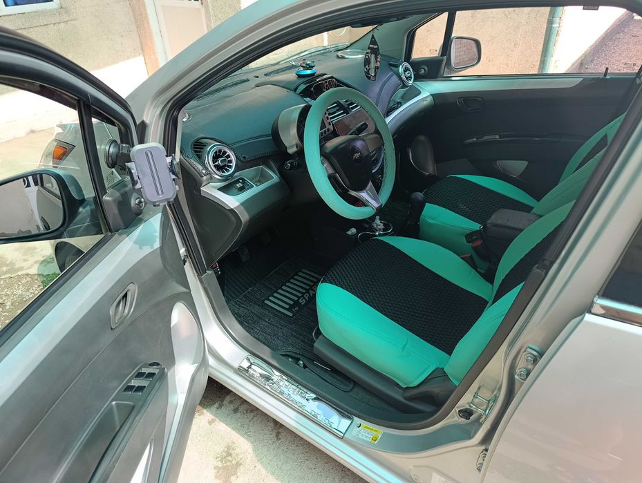 Шевроле спарк 2011 г 2- паз.метан газ