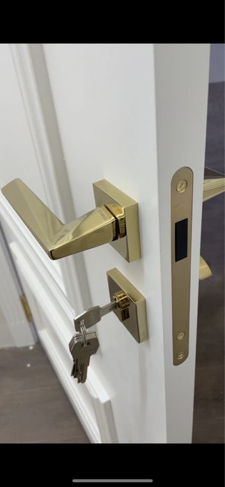 Установка дверей. Есік орнату