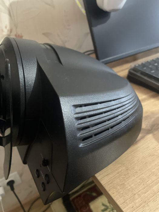 Продам руль Thrustmaster t150 pro