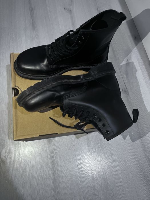 Dr.Martens boots