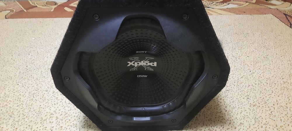 Продам сабвуфер.