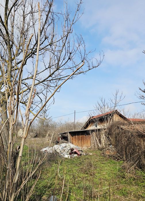 Продавам къща в село Врнчан