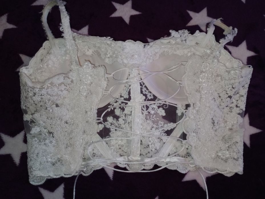 Corset din dantelă