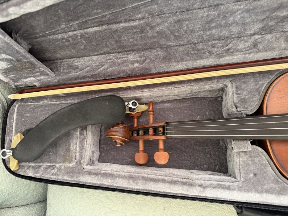 Aкустическая скрипка