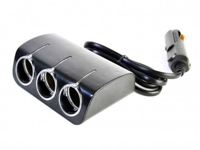 Разклонител с 3 гнезда,лед светлина,12V-24V за запалка на кола,камион