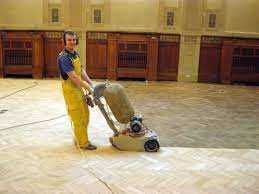 Продается шлиф машинка по паркету на 380 W  российская