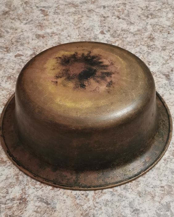 Старинный медный тазик