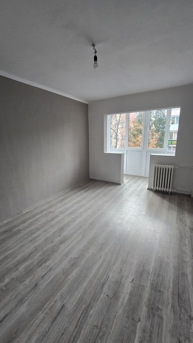 Vand apartament 3 camere,Micalaca 100,et.2,AMENAJAT