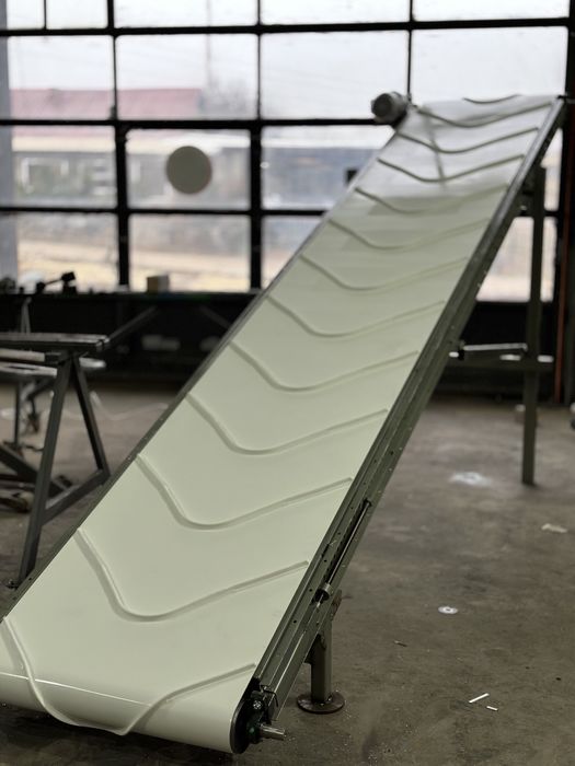 Лентови транспортьори