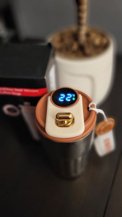 Термочаша с дисплей