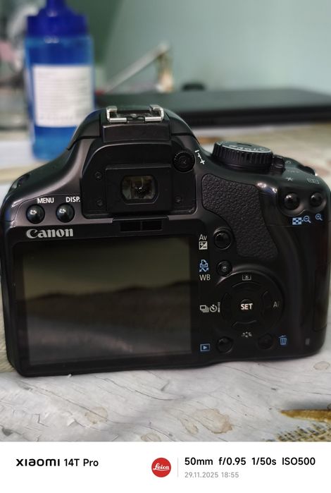 Canon eos 450D в перфектно състояние  незнам дали работи