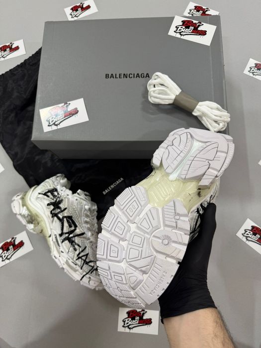 Adidasi Balenciaga Runner Graffiti Albi Noi Calitate Superioară