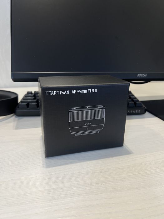 Объектив TTartisan 35mm f1.8