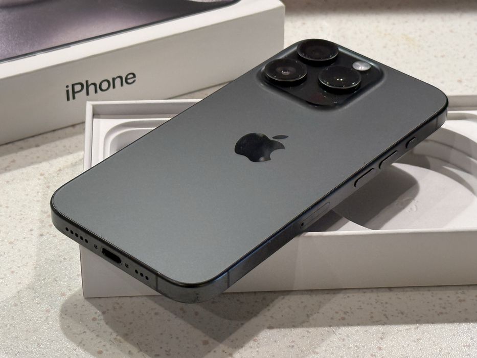 iPhone 15 Pro Black 512GB – Перфектен, 90% Батерия.