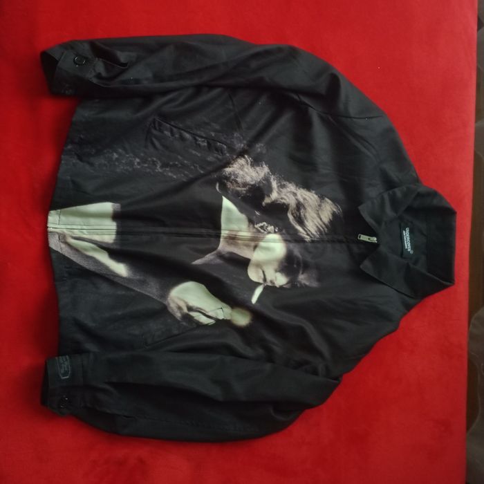 Продам зипку undercover