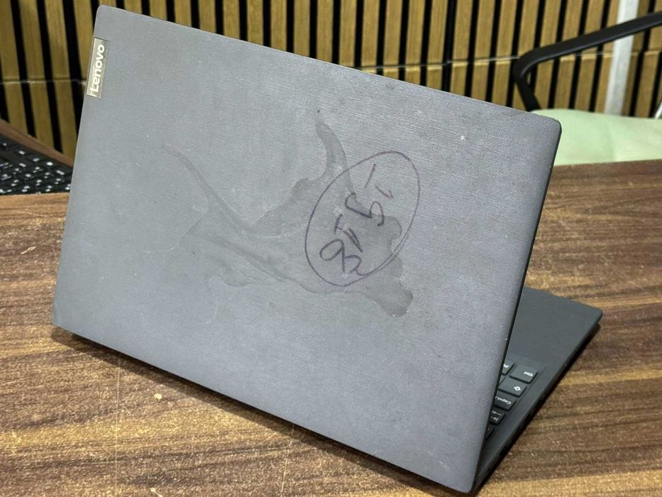 Лаптоп Lenovo v155-15API
