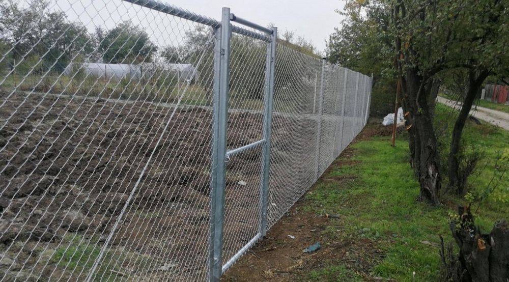 Vind garduri din plasa bordurat sau sipc metalica