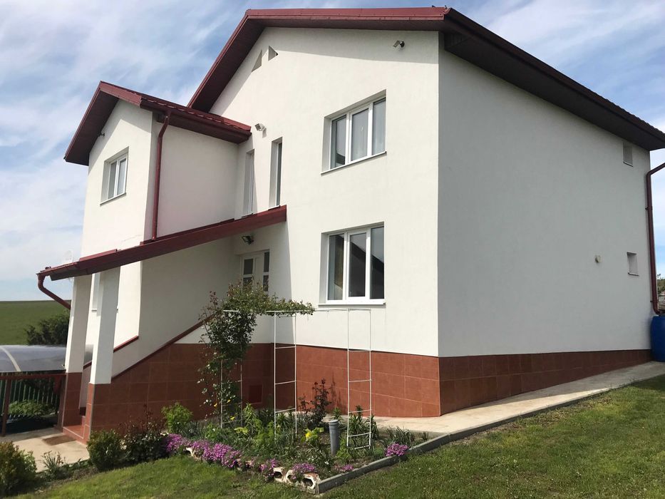 Casa si gradina 5600 mp Tureni