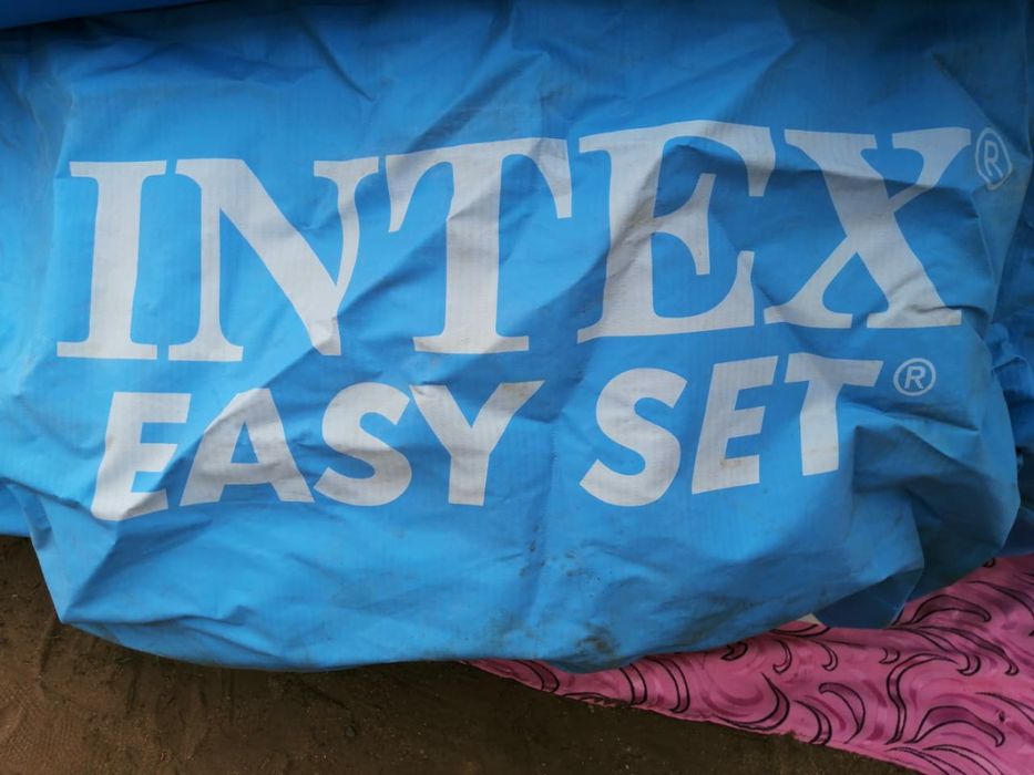 бассейн intex в хорошем состоянии