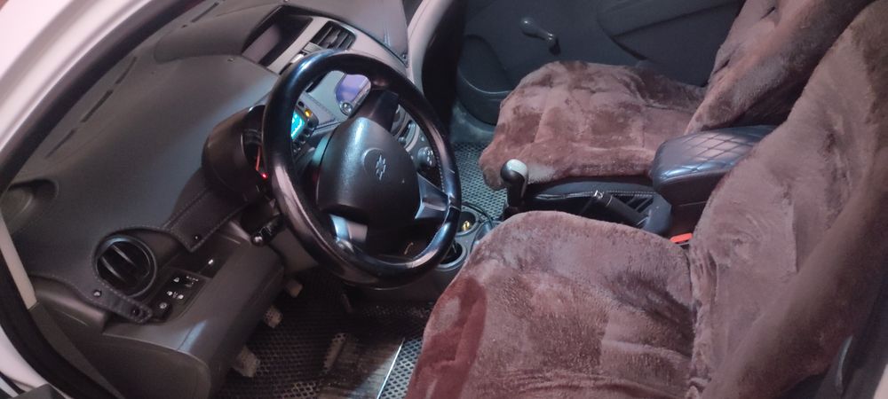 Спарк сотилади..