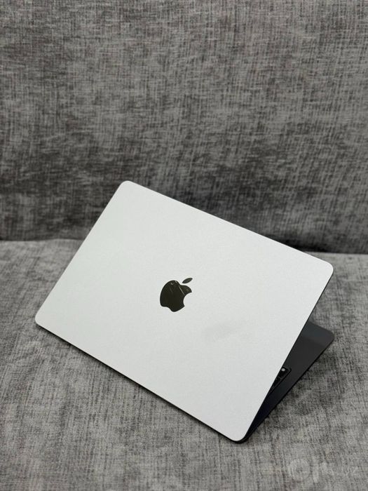 Macbook M3 Air 100% yomkist