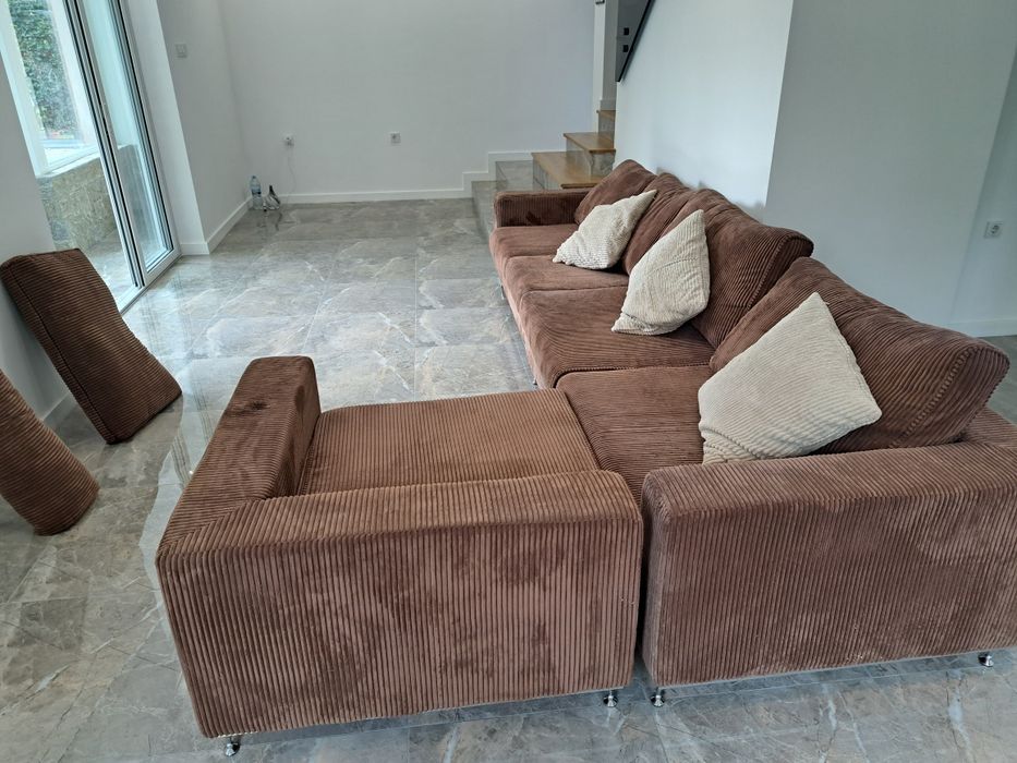 Диван за хол с общ размер 300/250/100см