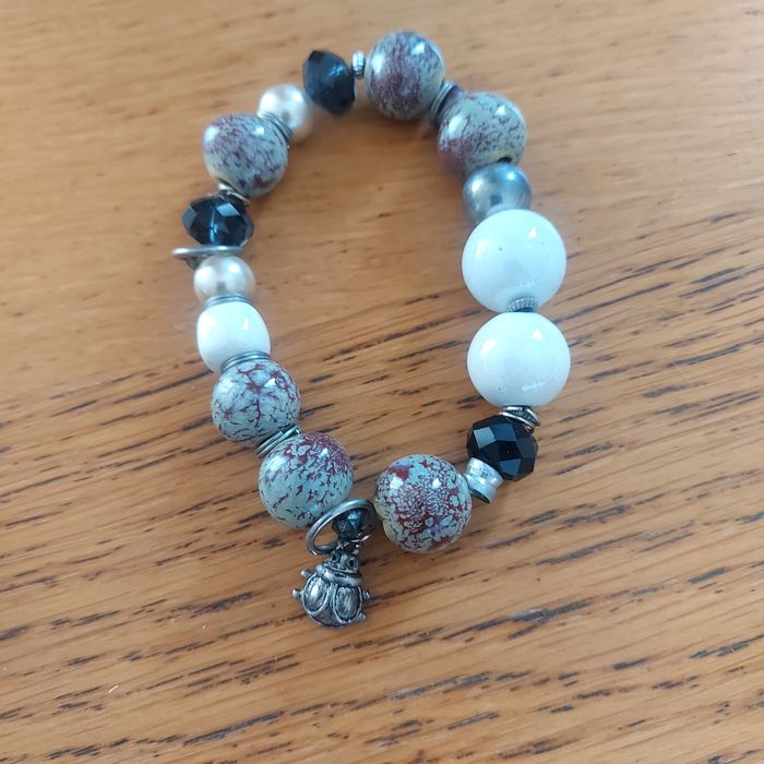 Екстравагантно колие ,гривни ,пръстени ,различна цена