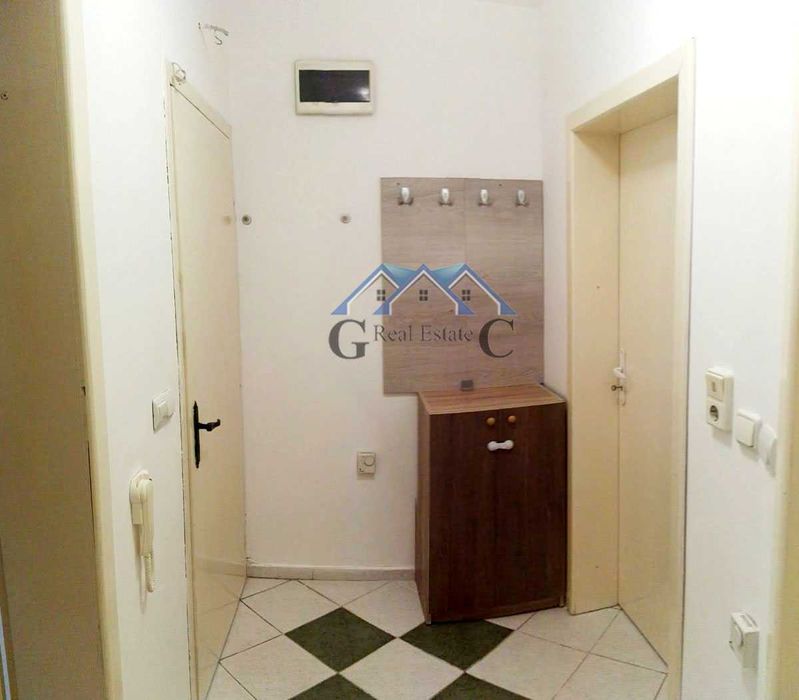 Дава се под наем Двустаен апартамент в Варна, Лятно кино Тракия - 55 кв.м за 382.5 € - Снимка #3