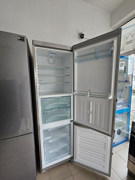 Хладилник с фризер LIEBHERR No frost