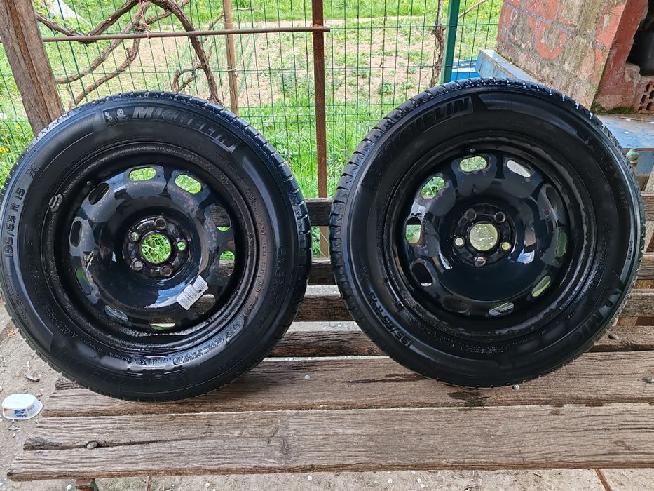 Vând 4 roti de vara