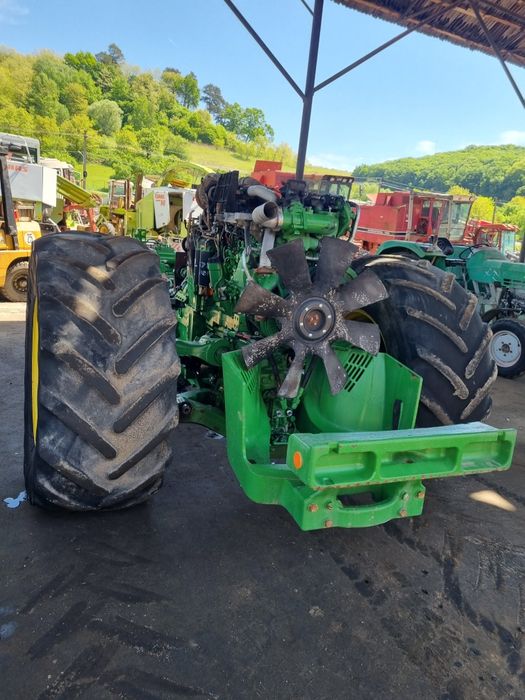 Dezmembram tractor John Deere seria 8000