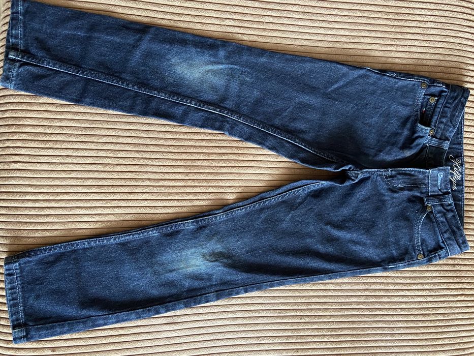 Маркови детски дънки и джинси