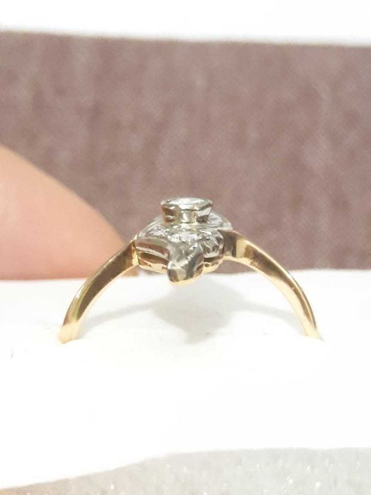 Продам советское кольцо с якутскими бриллиантами.