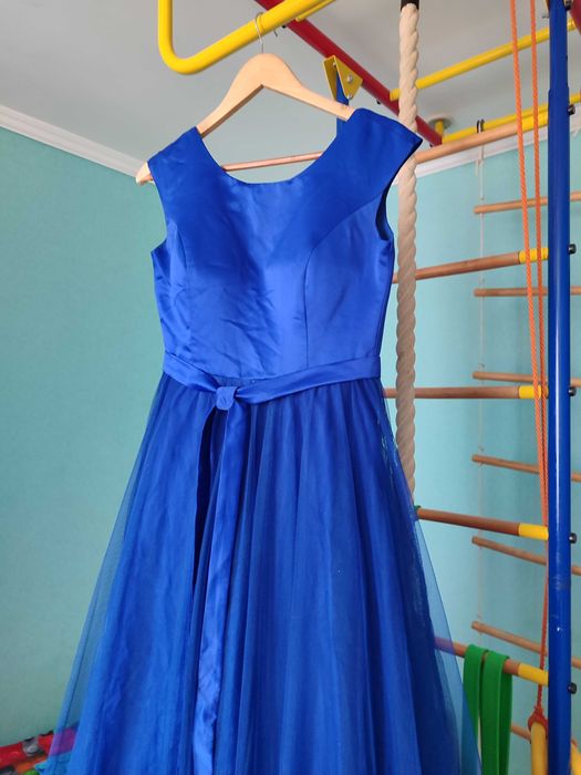 Платье вечернее бальное