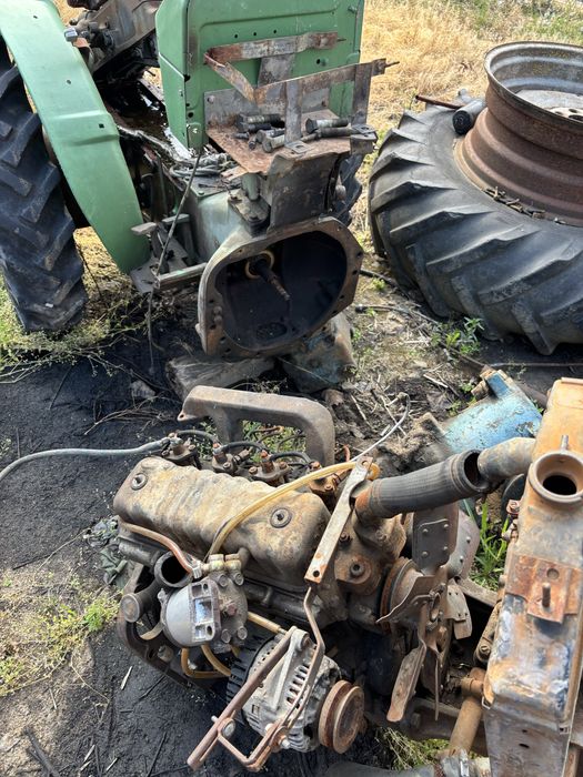 Piese motor massey ferguson 130 25 30