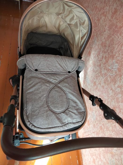 Продам детскую коляску