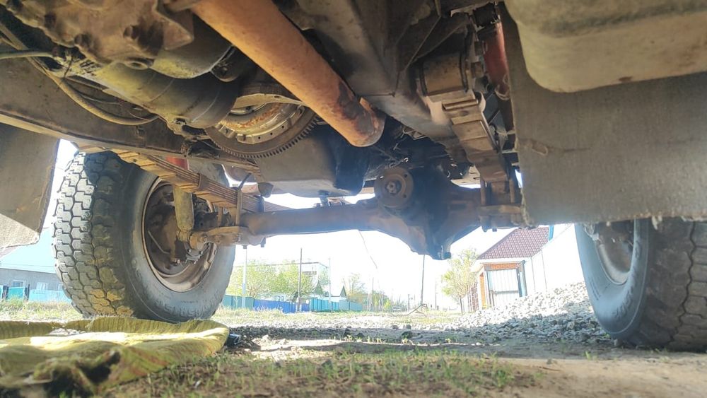 Уаз  хантер 2001