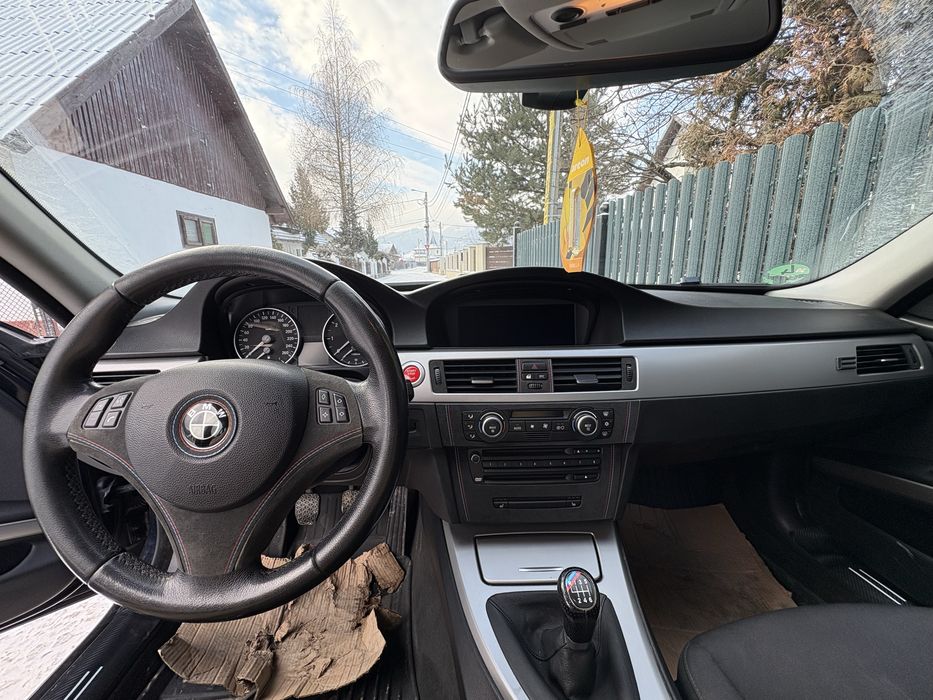 BMW E90 seria 3 2007 318i