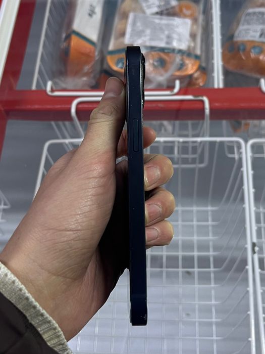 IPhone 13 с гарантия