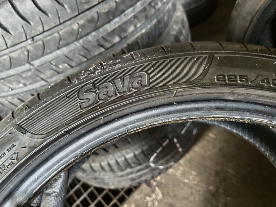 225/40/18 Sava Germany